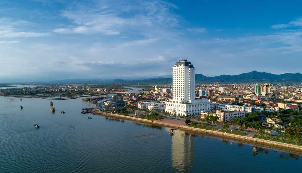Melia Vinpearl Quang Binh Hotel Dong Hoi Bagian luar foto