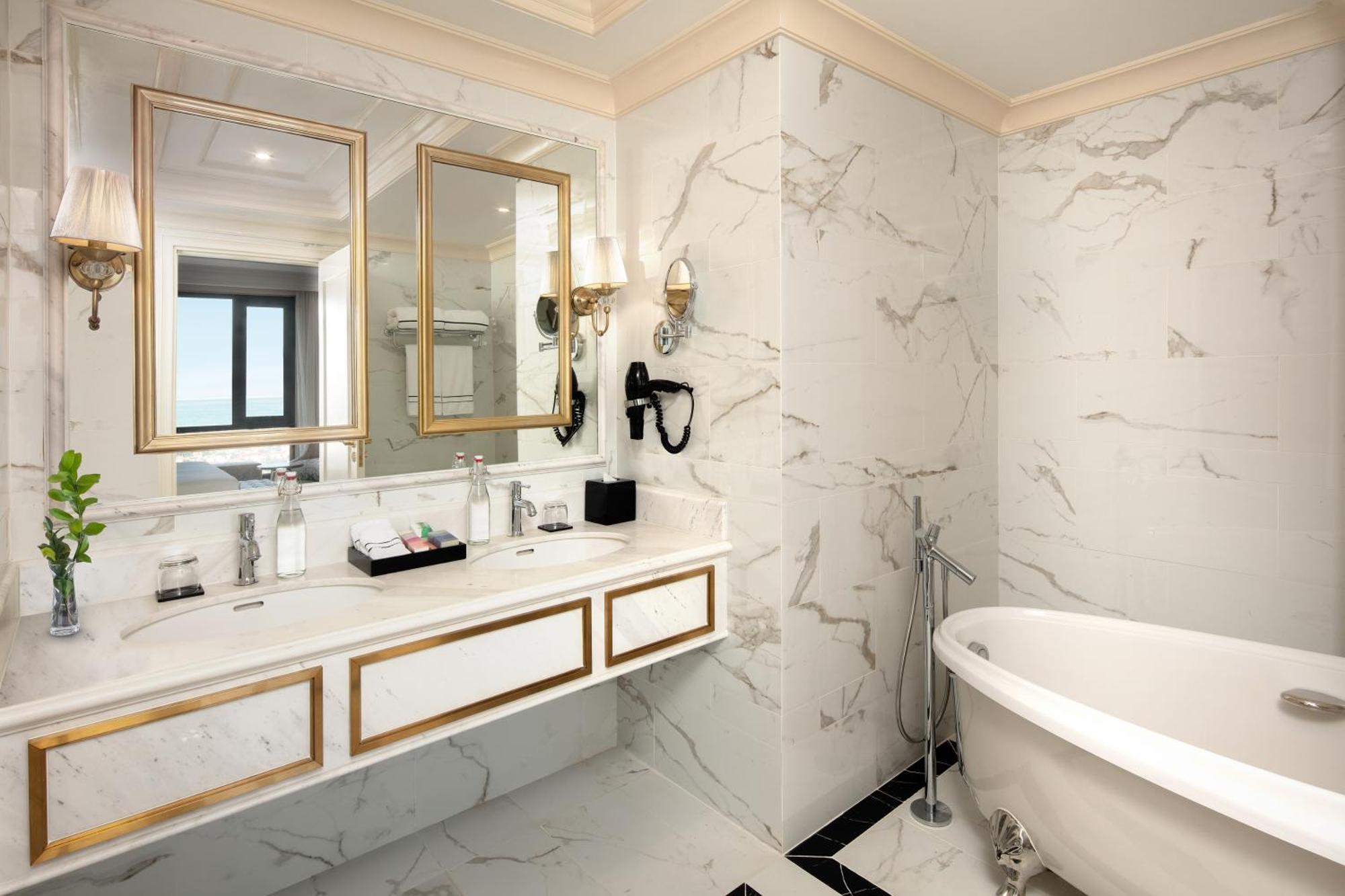 Melia Vinpearl Quang Binh Hotel Dong Hoi Bagian luar foto