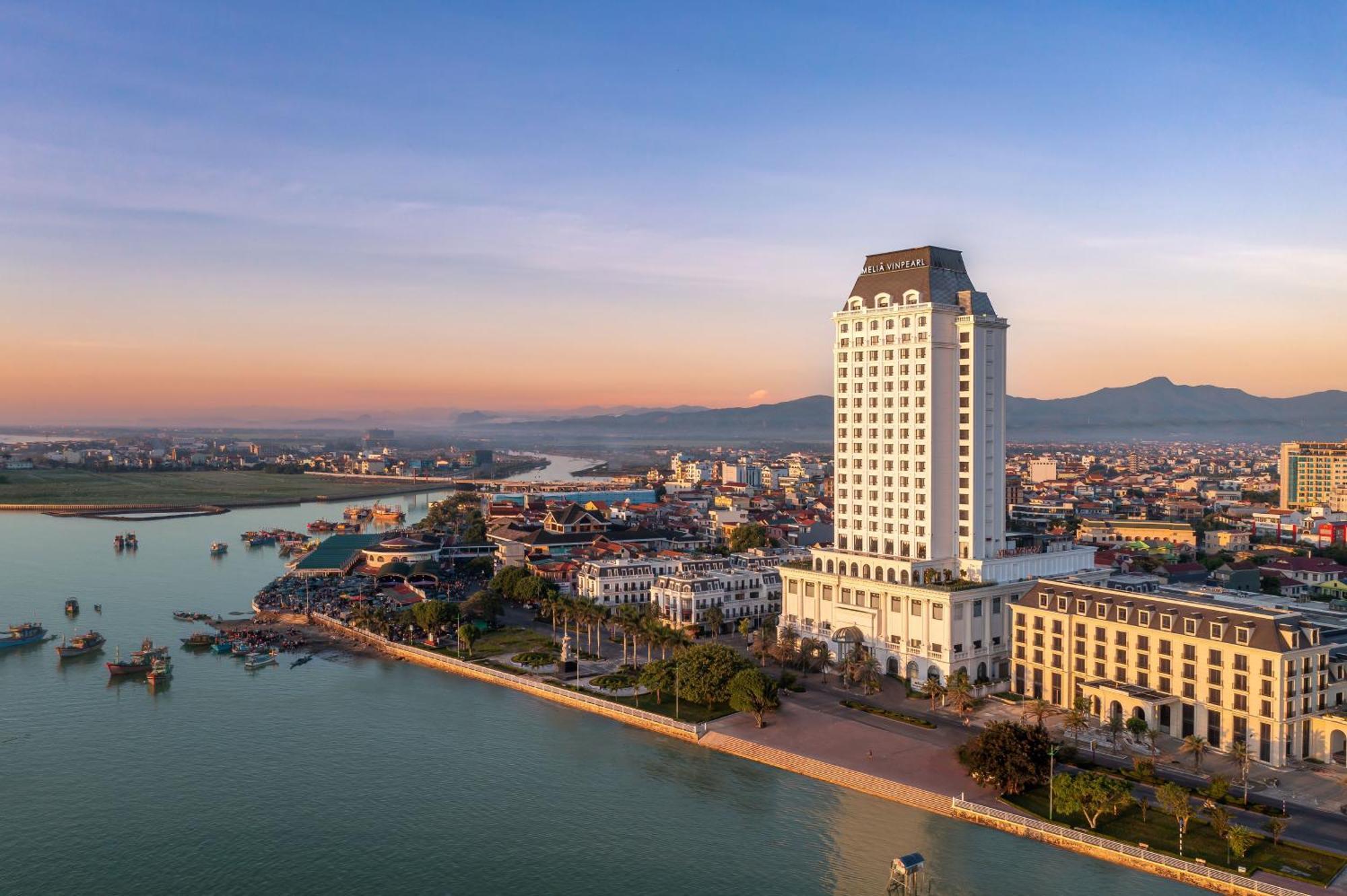 Melia Vinpearl Quang Binh Hotel Dong Hoi Bagian luar foto